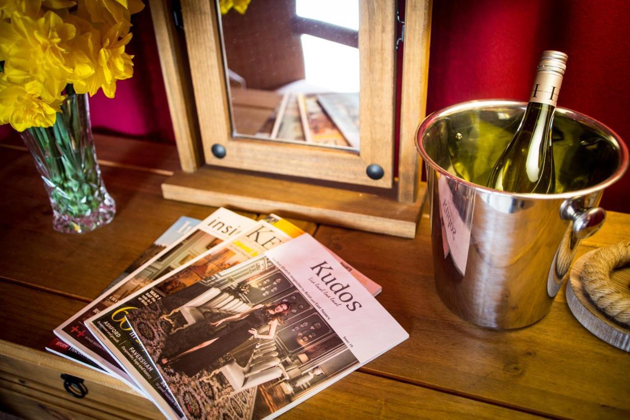 Hotel Leeds Castle Knights Glamping Exteriér fotografie